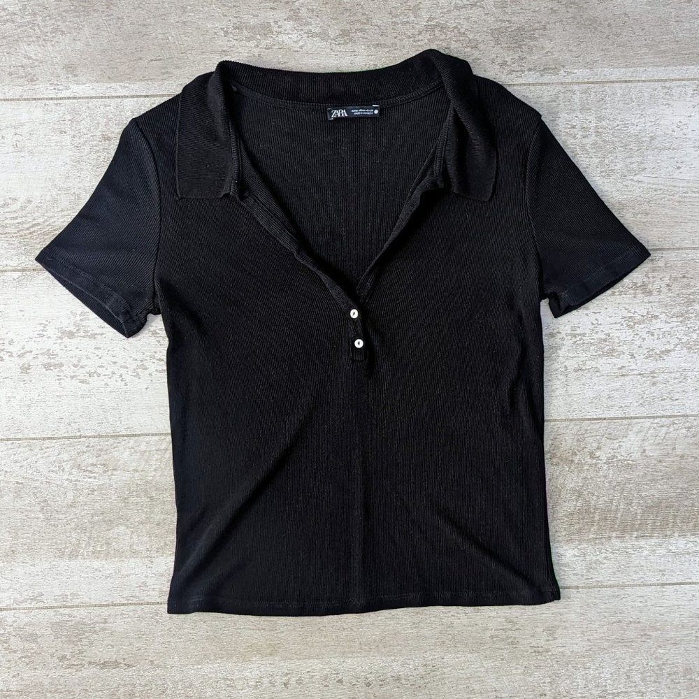 Zara Basic Knit Polo Shirt Women's Medium Black Short Sleeve V Neck Button